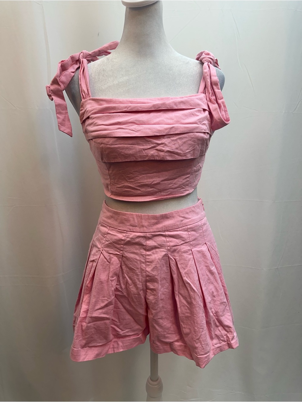 Idea ditto Pink Linen Tie-Shoulder Crop Top & Pleated Shorts Set S
